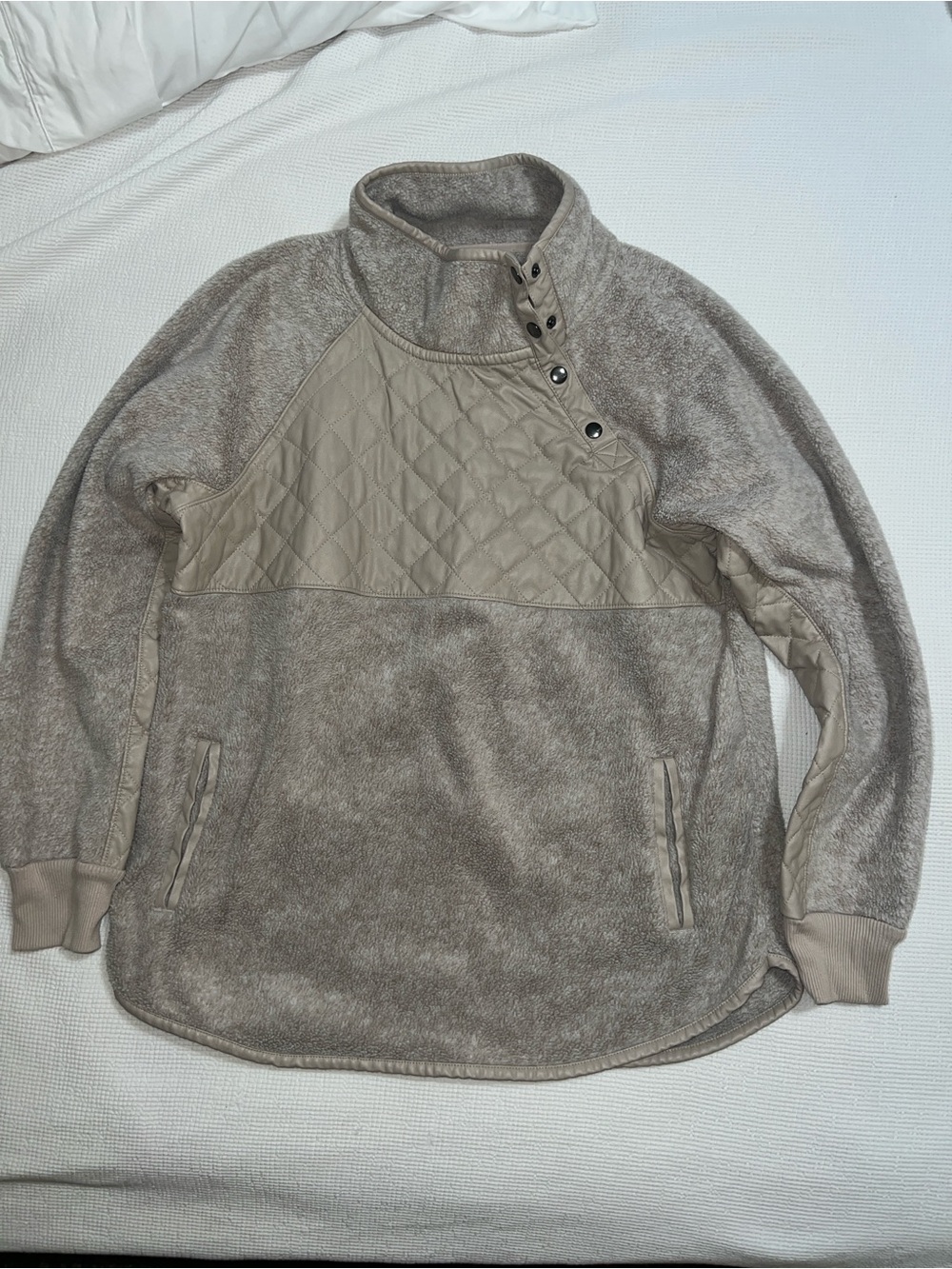 Abercrombie Women’s Pullover